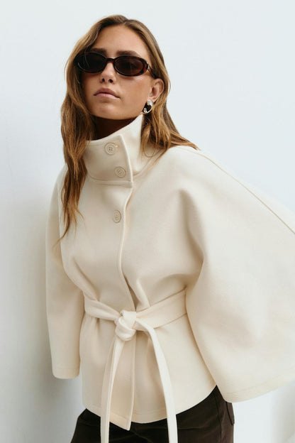 BELORA Pauline cape in off-white